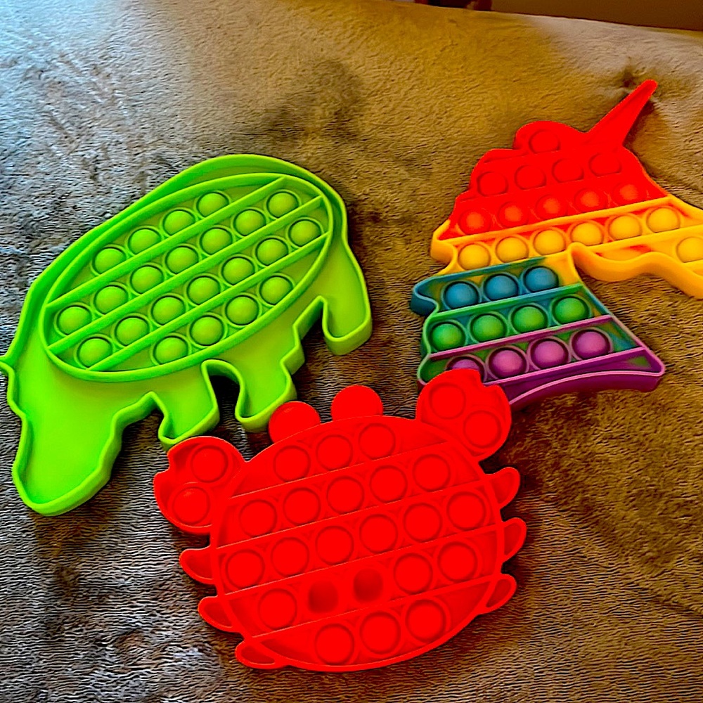 bear unicorn and crab pop it’s
